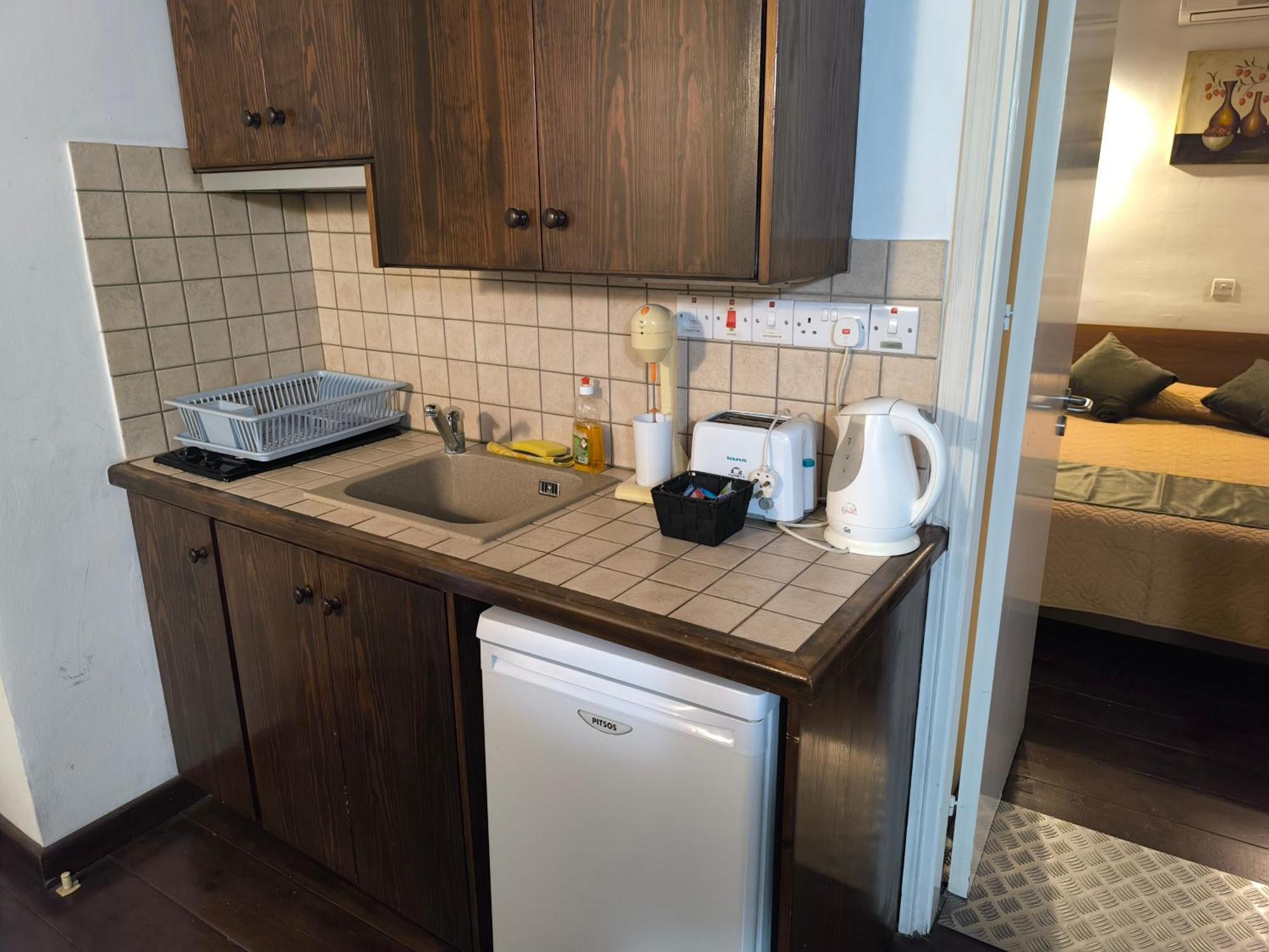 Enipnion Apartments Какопетрия Екстериор снимка